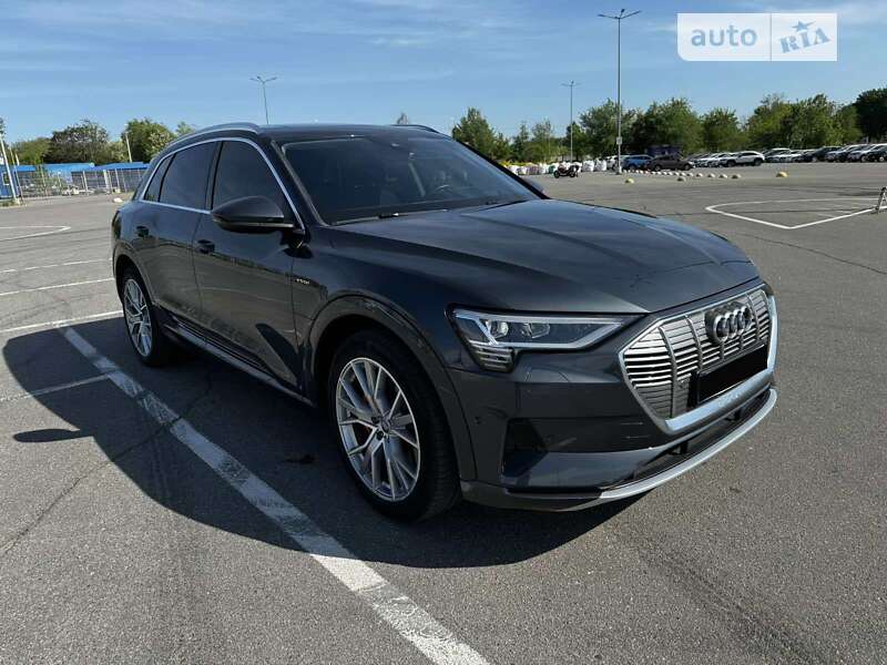 2020 audi e-tron