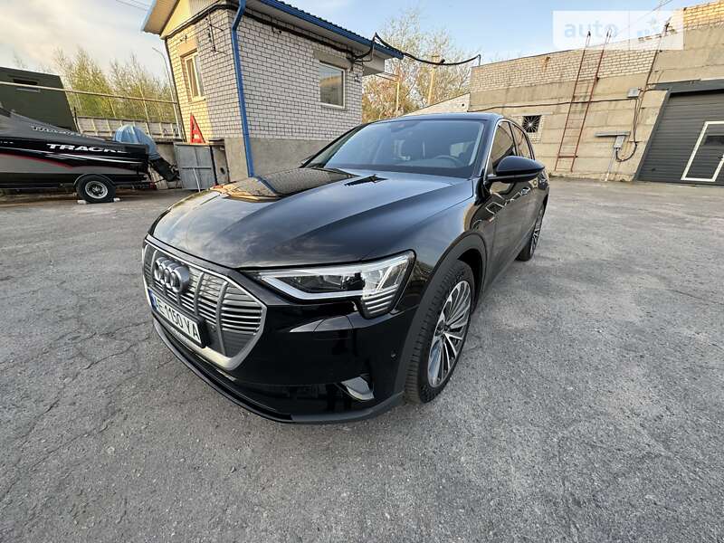 2020 audi e-tron