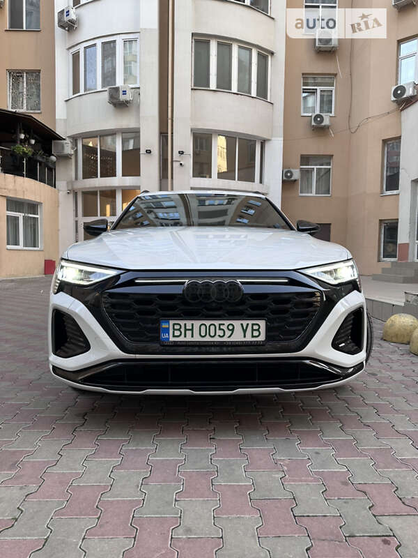 2023 audi q8 e-tron