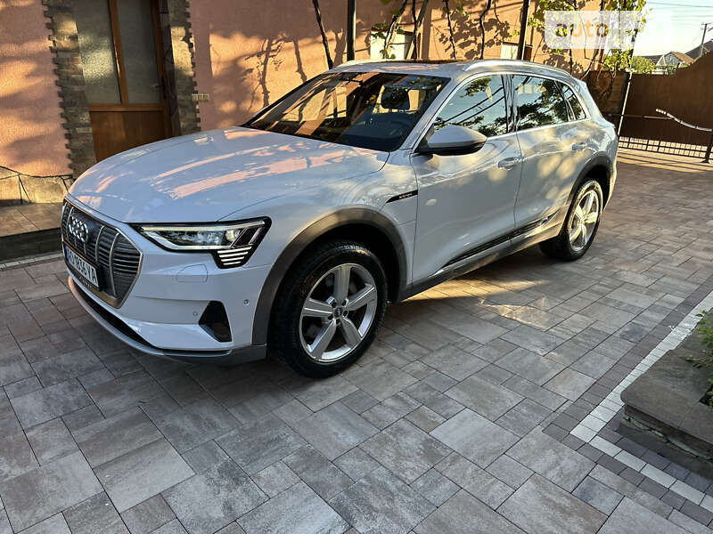 2019 audi e-tron 50