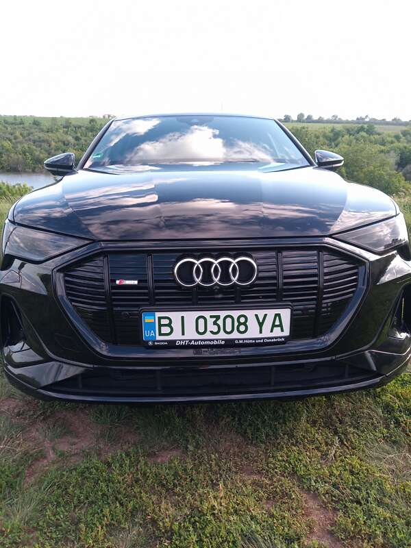 2020 audi e-tron