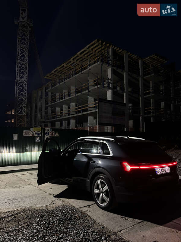 2020 audi e-tron