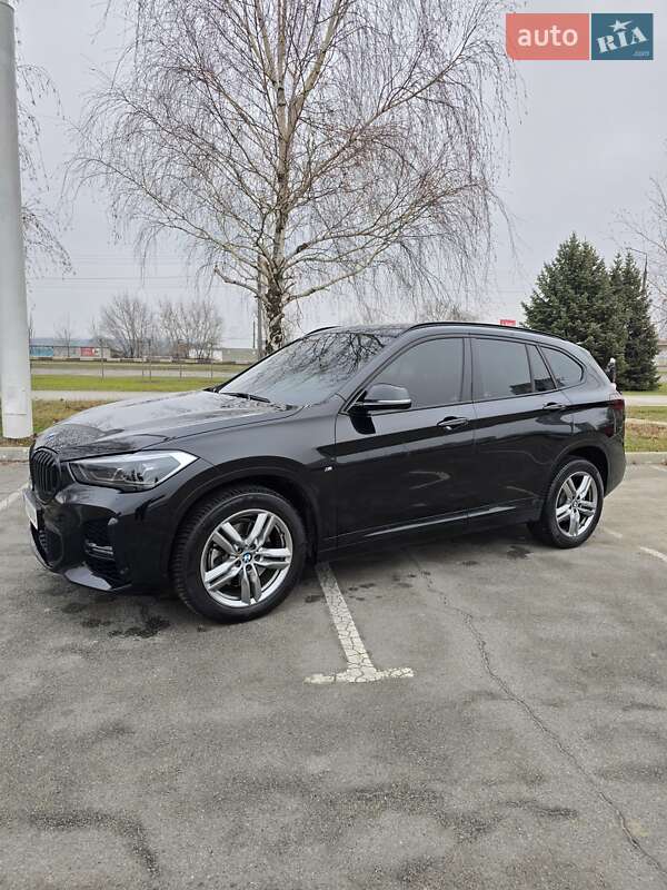 2022 bmw x1