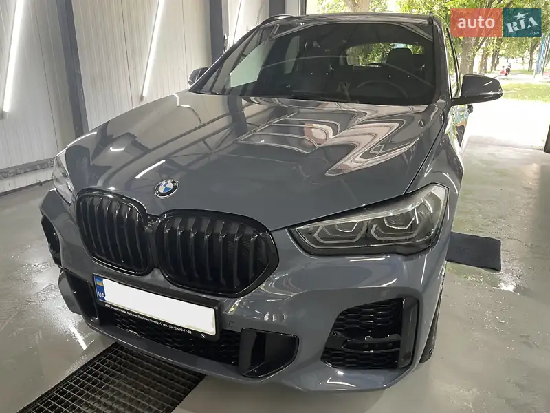 2022 bmw x1
