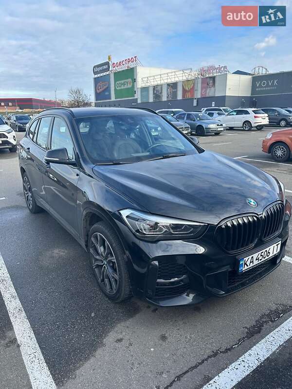 2022 bmw x1