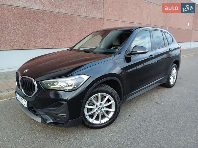 2022 bmw x1