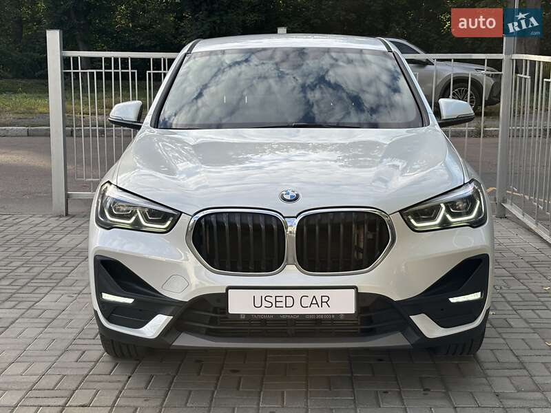 2022 bmw x1