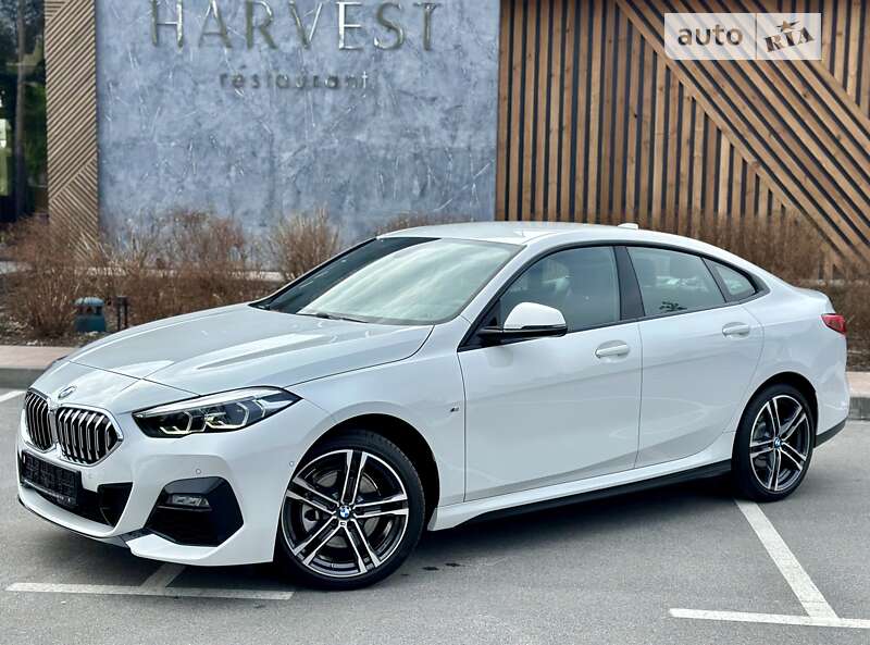 2022 bmw 218i