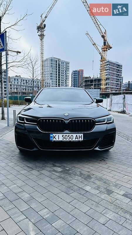 2021 bmw 530i