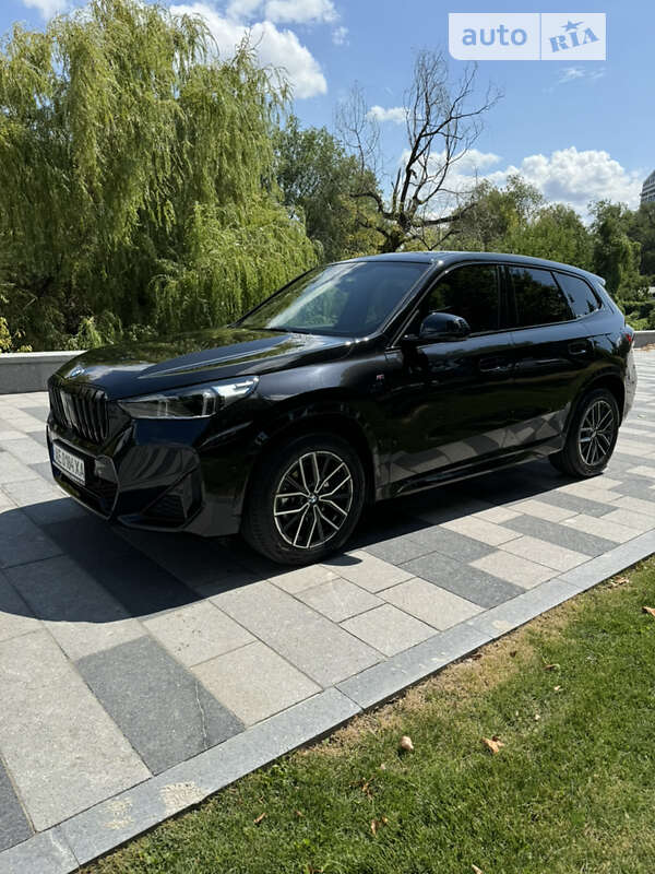 2022 bmw x1