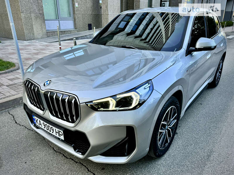 2023 bmw x1