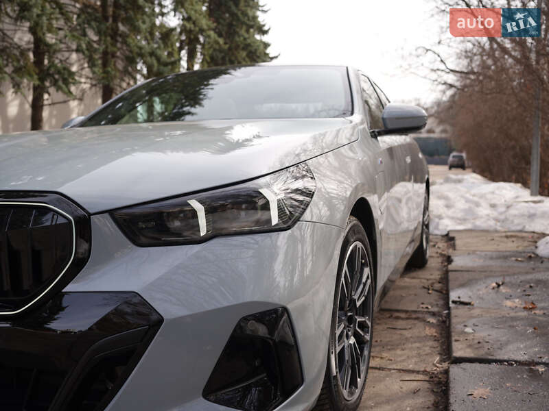 2024 bmw 550e xdrive