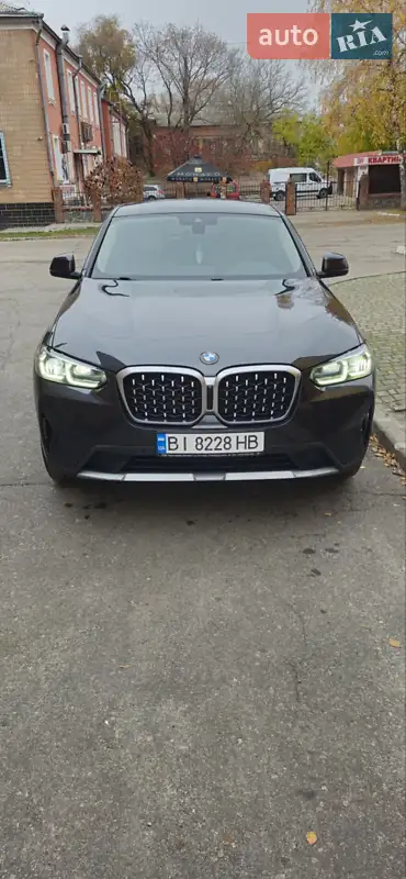 2022 bmw x4