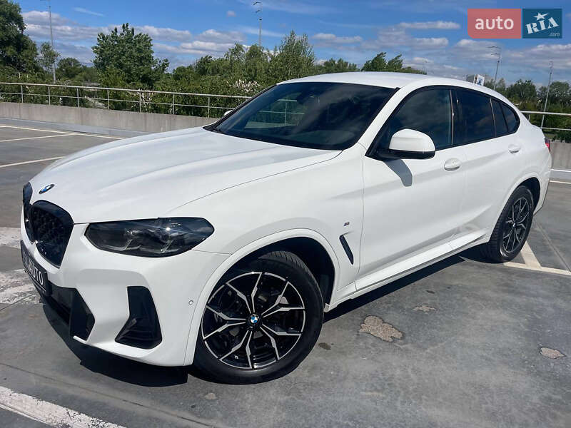 2022 bmw x4