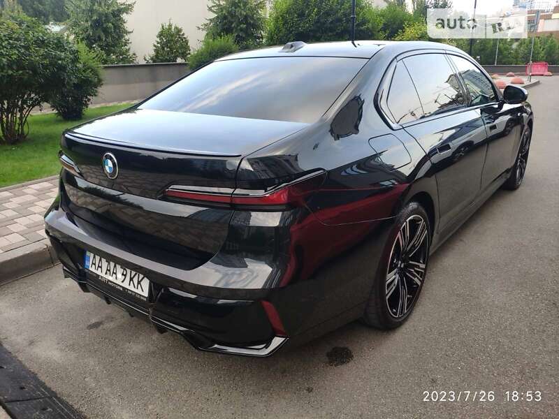 2023 bmw 740d