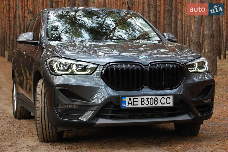 2022 bmw x1