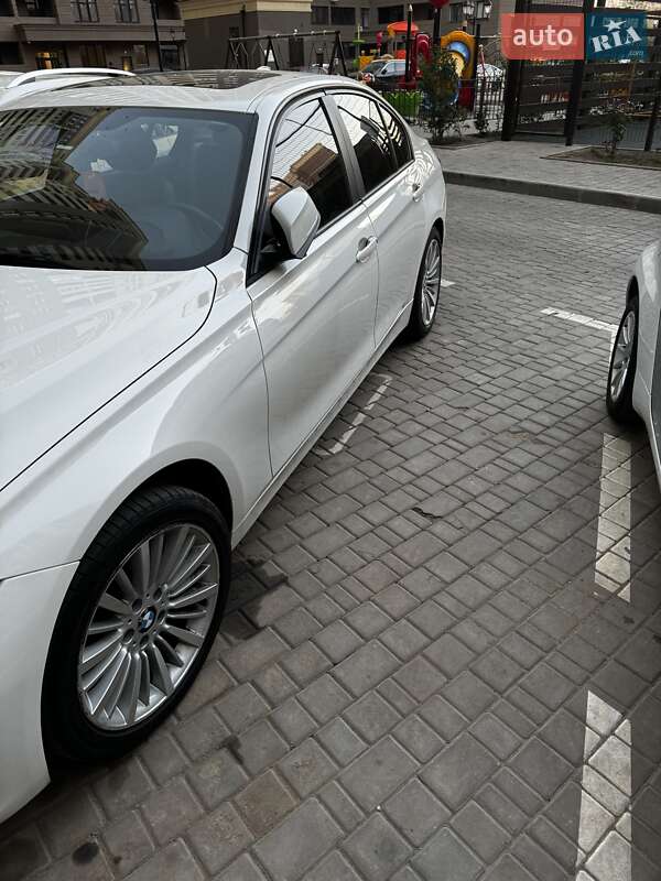 2012 bmw 3 series