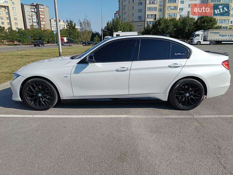 2013 bmw 320i