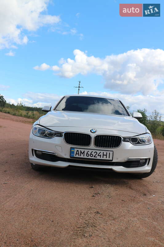 2013 bmw 320i