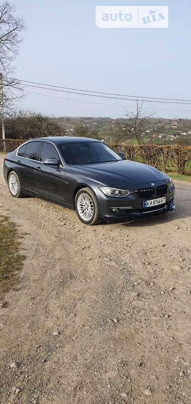 2012 bmw 320i