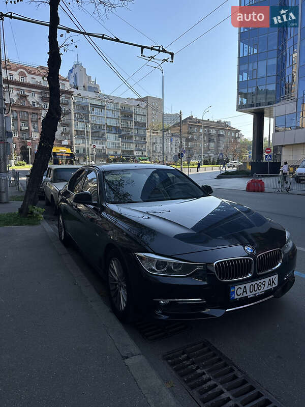 2013 bmw 320i