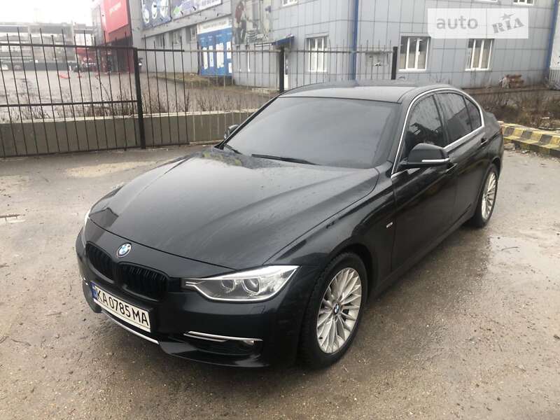2012 bmw 320i