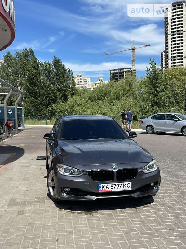 2013 bmw 320i