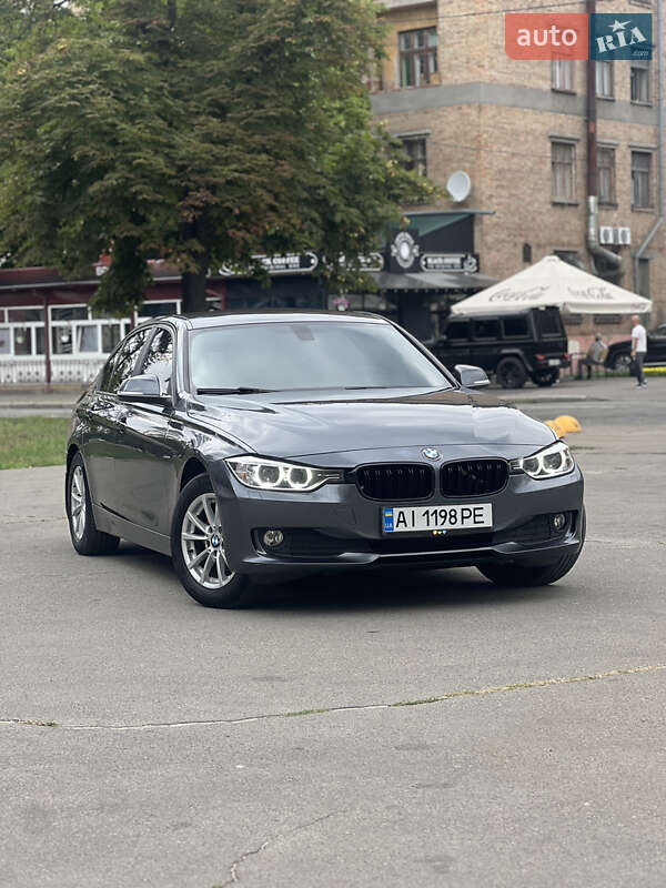 2013 bmw 318d