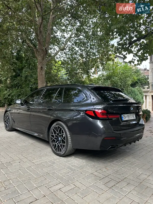 2021 bmw 530i