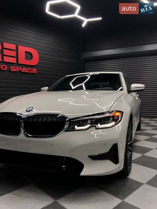 2019 bmw 330i
