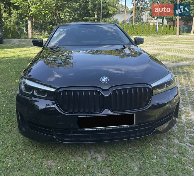 2022 bmw 520i