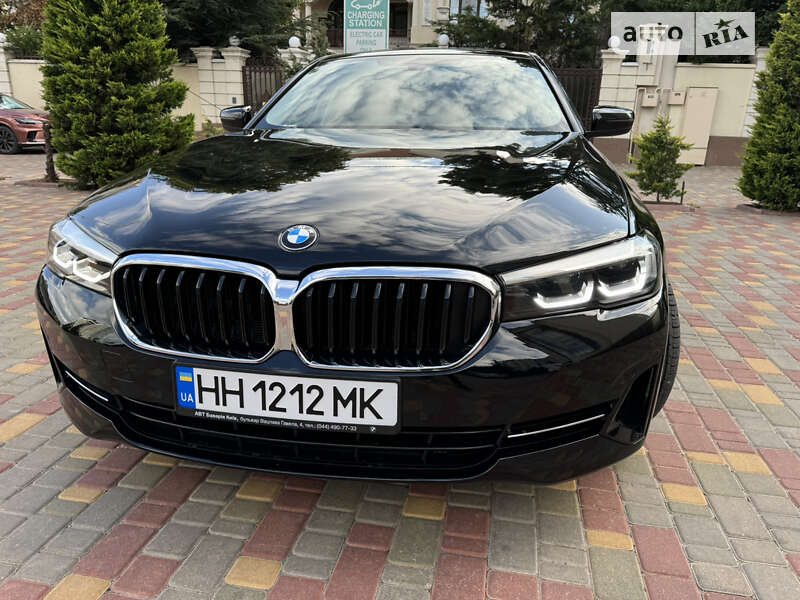2022 bmw 520i