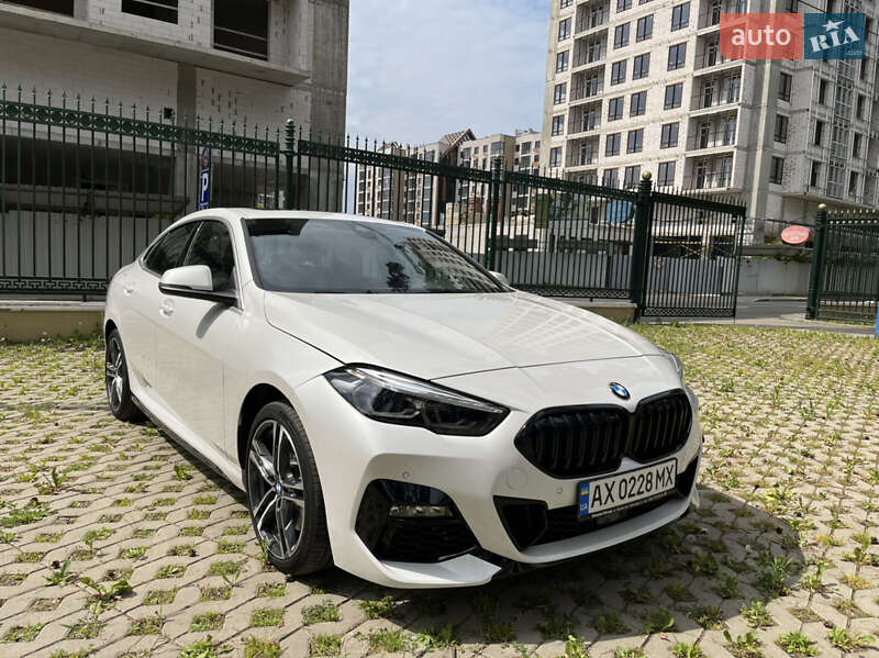 2022 bmw 228i