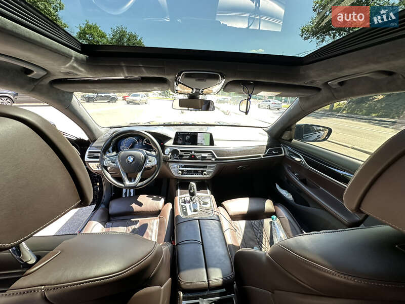 2017 bmw 740-li