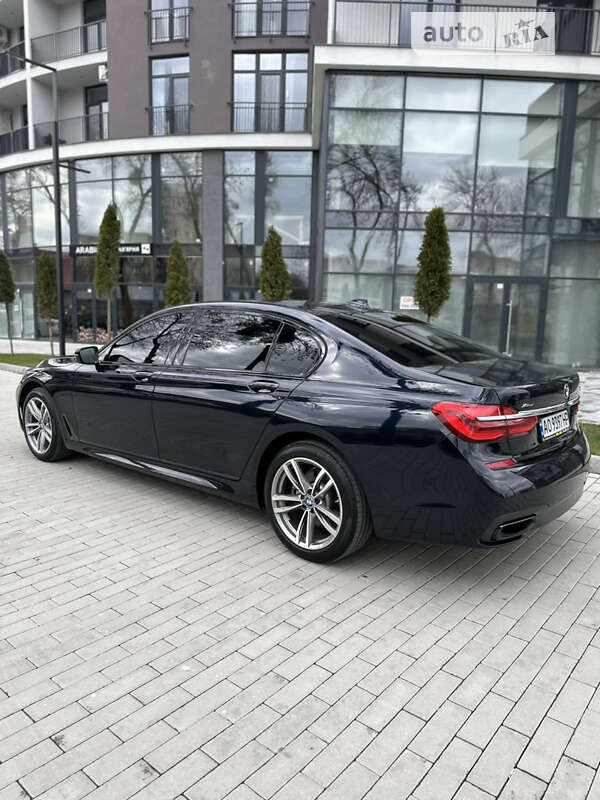 2017 bmw 740