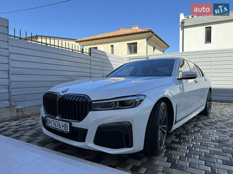 2022 bmw 730i