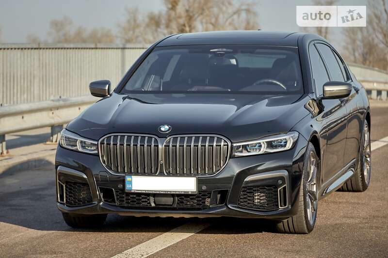 2021 bmw m760li