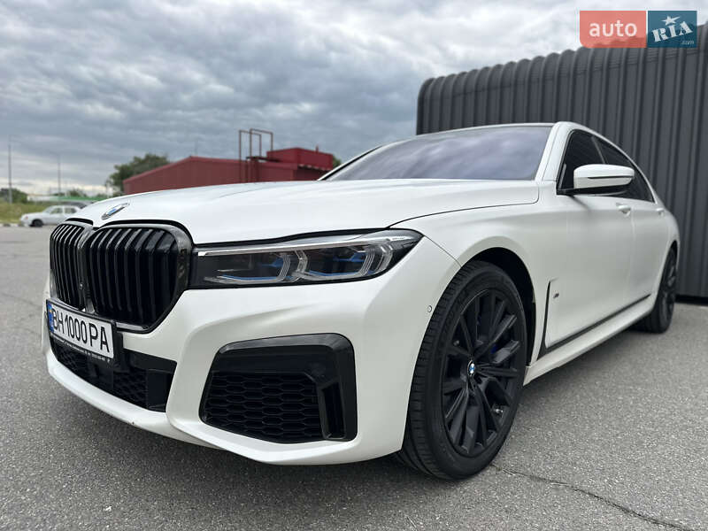 2021 bmw m760li