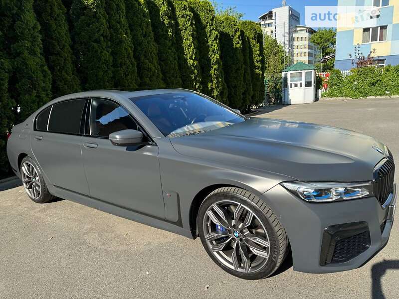 2021 bmw m760li