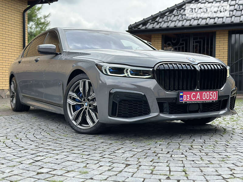 2021 bmw m760li