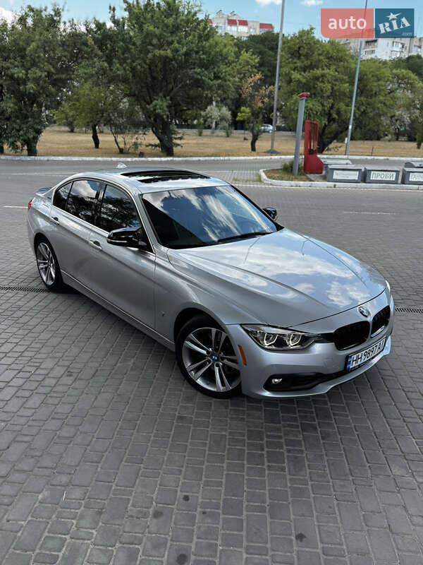 2018 BMW 330e