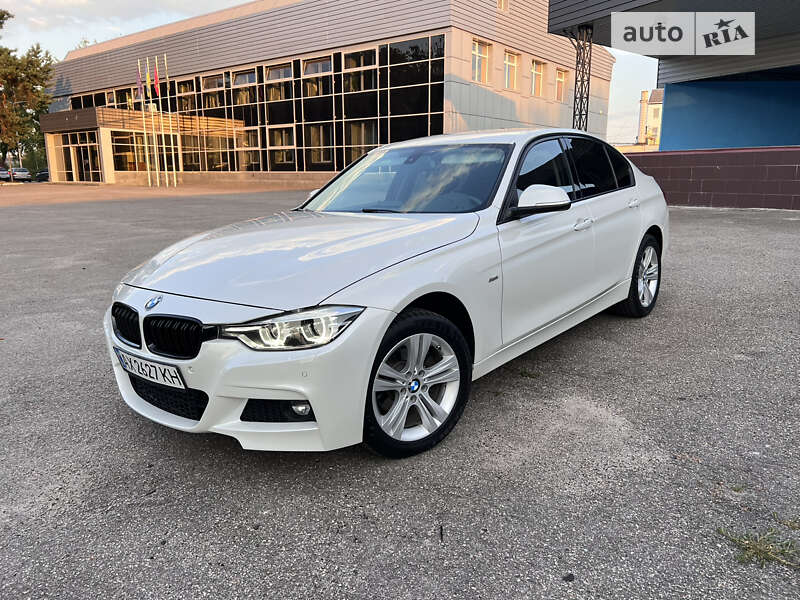2015 bmw 318i