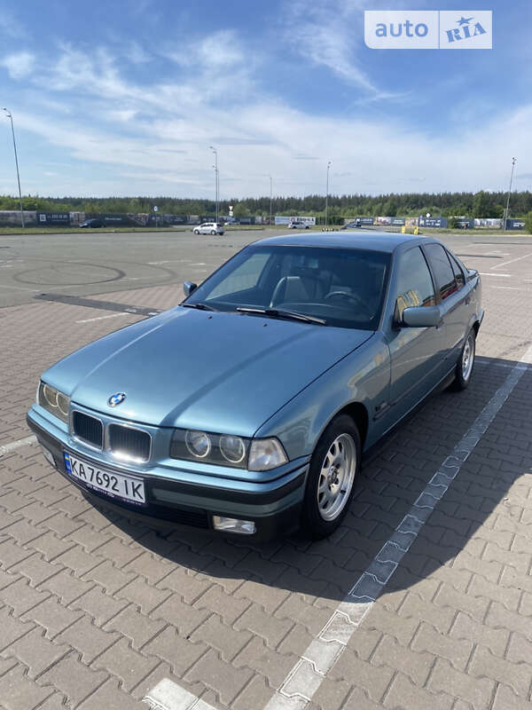 1996 bmw 318i