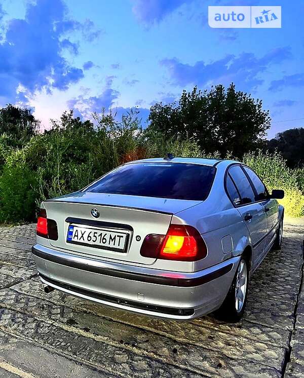 2001 bmw 318i