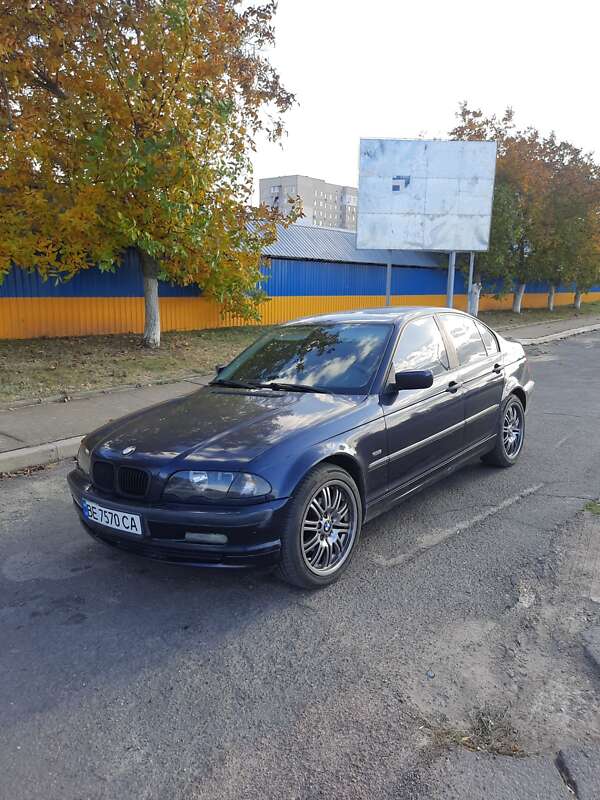 2000 bmw 318i