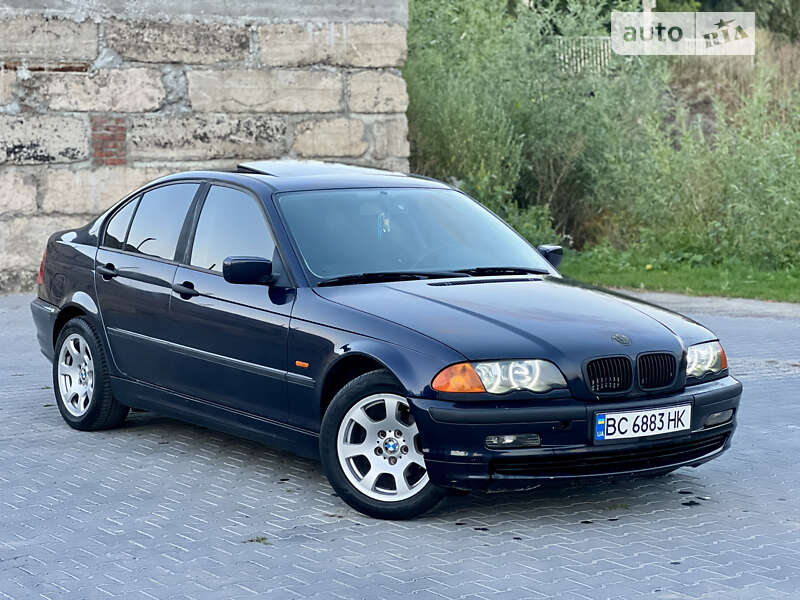 2000 bmw 318i