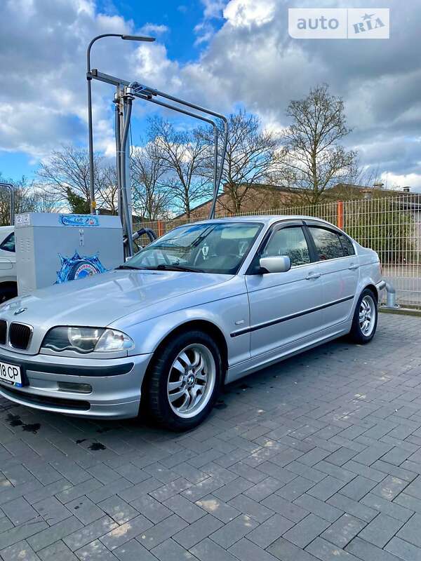 1999 bmw 320i