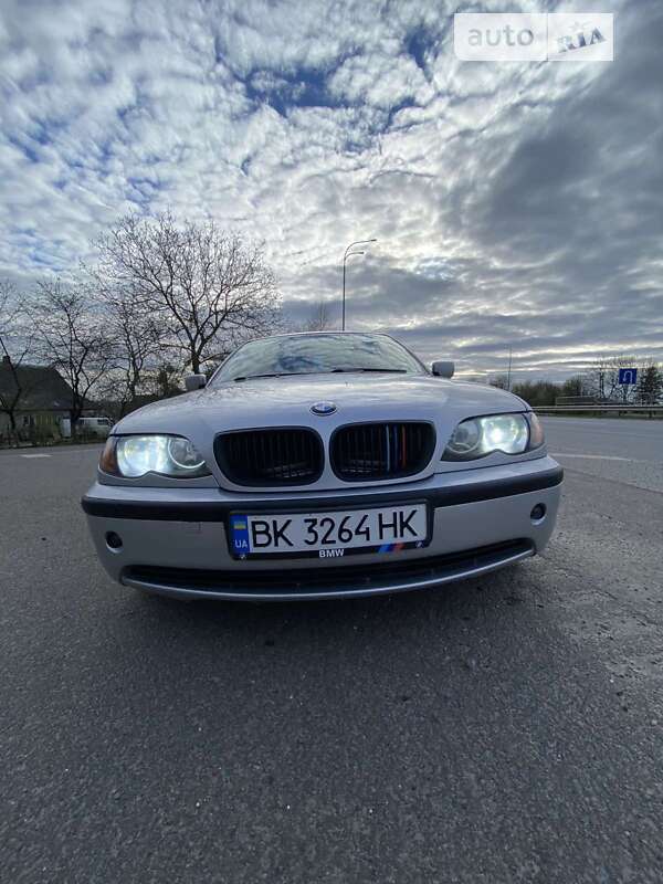 2003 bmw 318i
