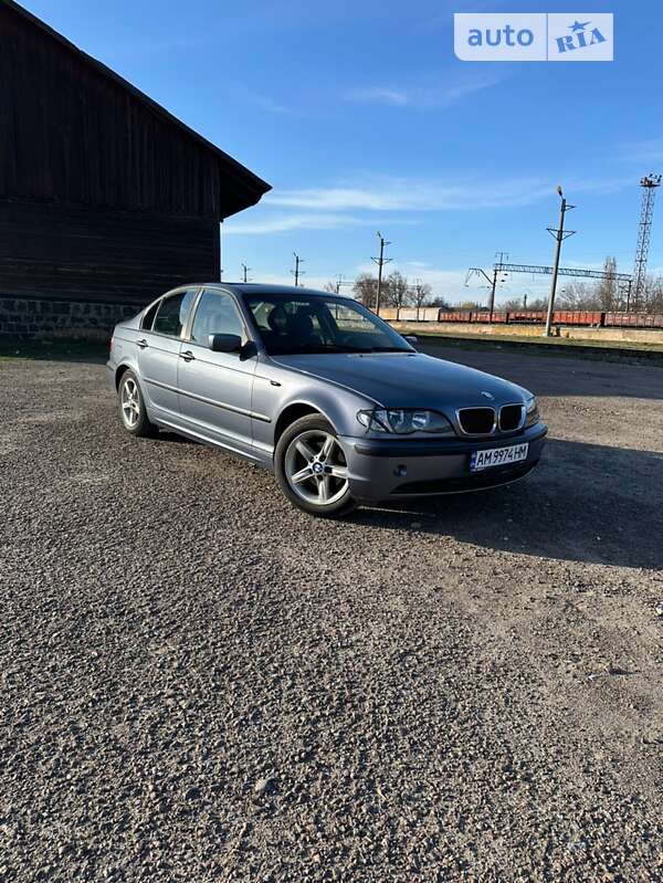 2003 bmw 318i