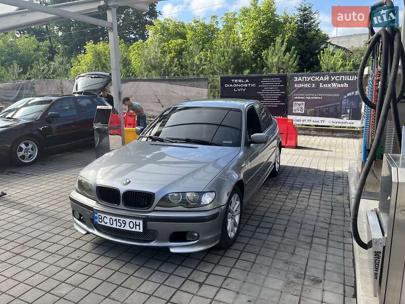 2003 bmw 318i